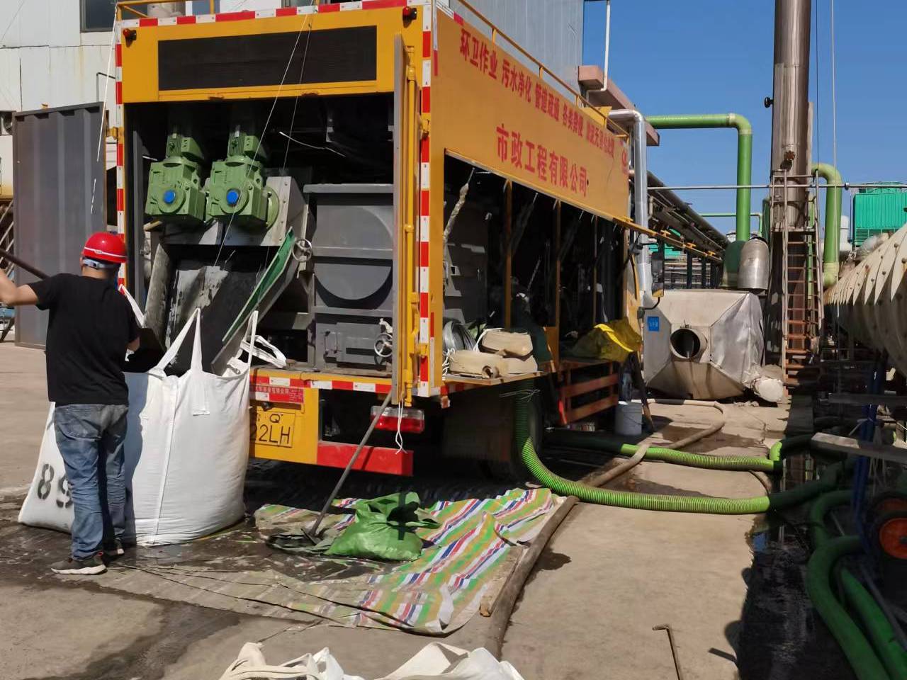 泾川淤泥压干处理