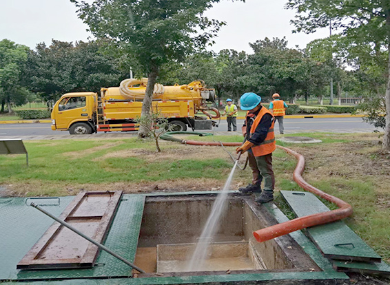 泾川化油池清理